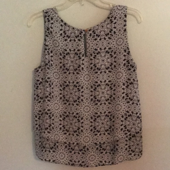 Top - Picture 3 of 4